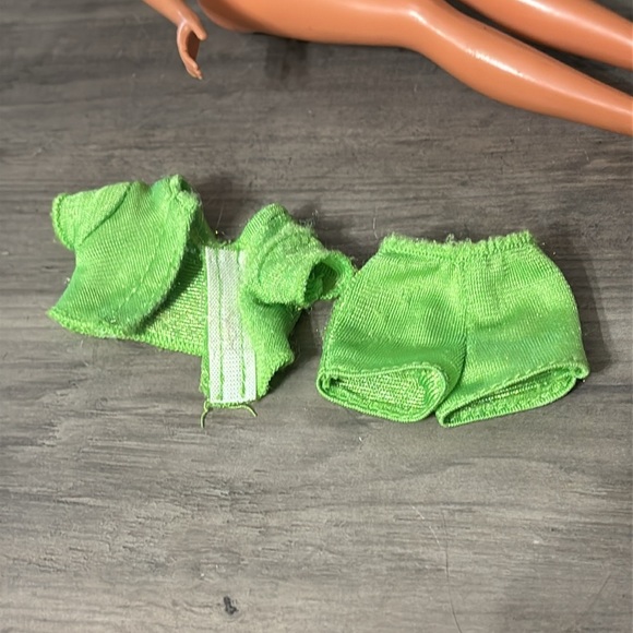 PRE OWNED MATTEL 1987 TEEN SKIPPER TWIST AND TURN BARBIE DOLL BUTTERFLY CROP TOP - Picture 14 of 16